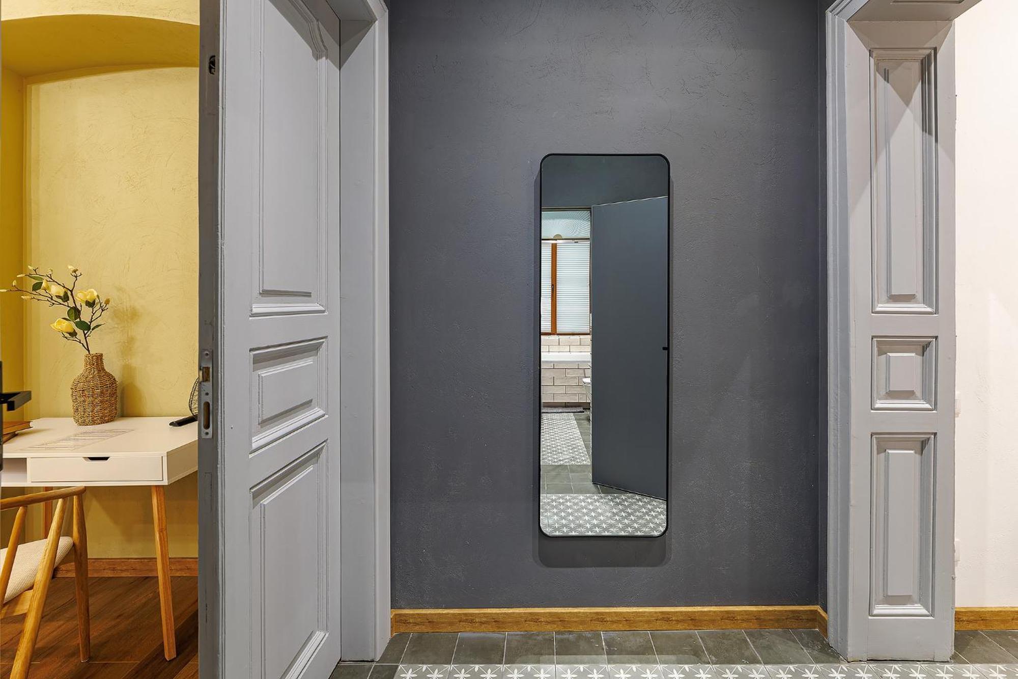 Grand Apartment Lviv Exteriör bild